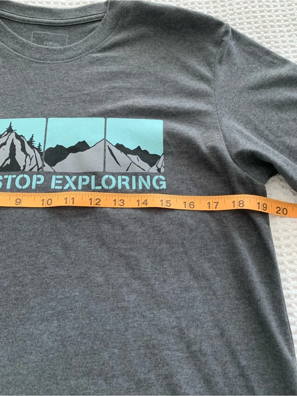 The North Face Men’s Never Stop Exploring Gray T-Shirt Size Small